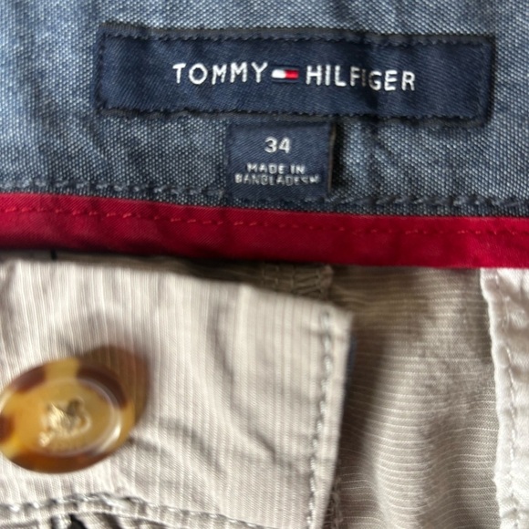 Tommy Hilfiger Beige Flat Front Shorts Size 34 - Picture 7 of 9